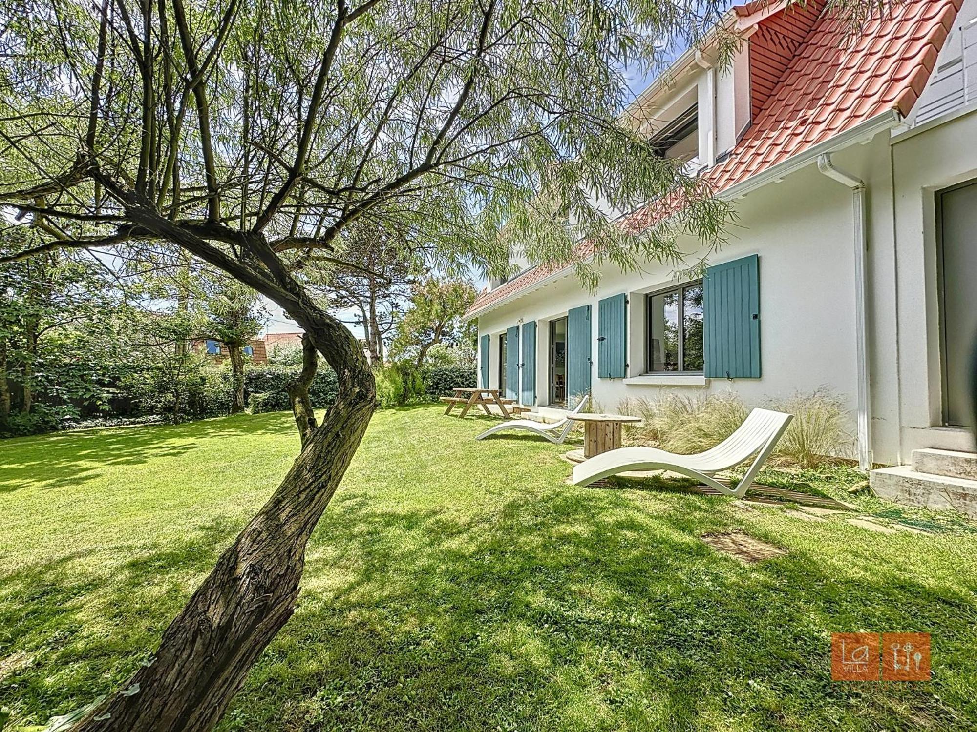 אמבלטוסה Les Pins : Rez De Jardin Proche Plage מראה חיצוני תמונה